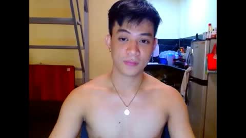 asiandreamboyx online show from April 5, 8:44 am
