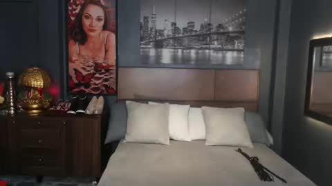 Snapshot of asianhotjasmin chatting on February 2, 11:32 pm asianhotjasmin online show from February 2, 11:32 pm