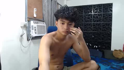 asianhottie05 online show from January 22, 1:21 pm