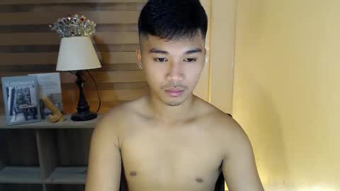 asianhunk_jamesx online show from November 15, 10:28 am