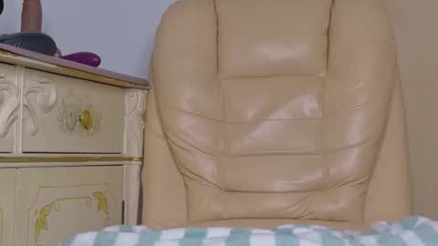 AsianPussy online show from May 6, 4:18 am