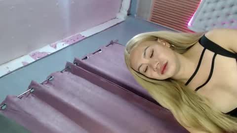 asiansexybabe08 online show from June 3, 2:33 pm