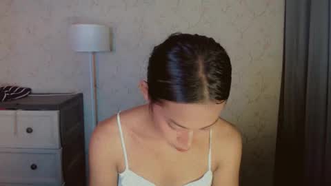 kisses online show from April 10, 10:53 am