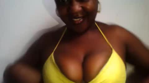 ass_elbonypussy online show from May 14, 8:45 am