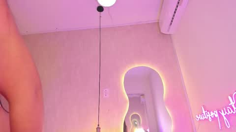 ashley  online show from November 27, 7:10 pm