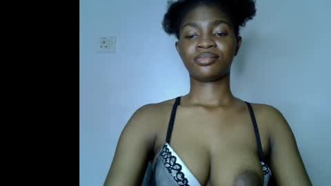 Lily online show from May 14, 2:32 am