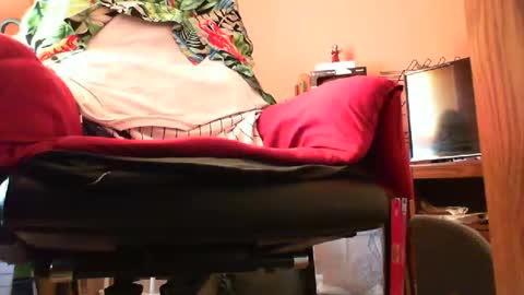 astiff1foru online show from October 7, 12:45 pm