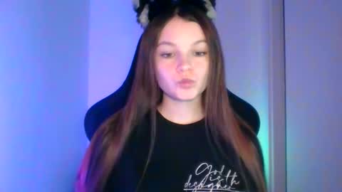 astradream_ online show from October 2, 5:56 pm