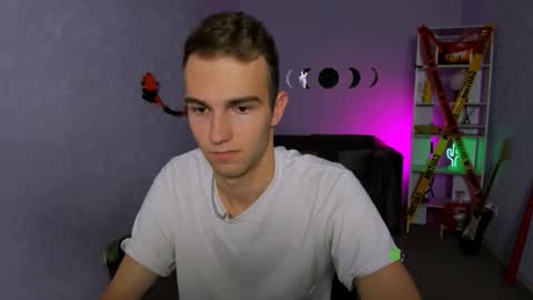 astren online show from October 26, 12:06 pm