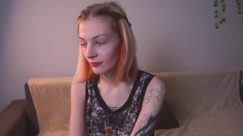 Zara online show from January 12, 7:10 pm