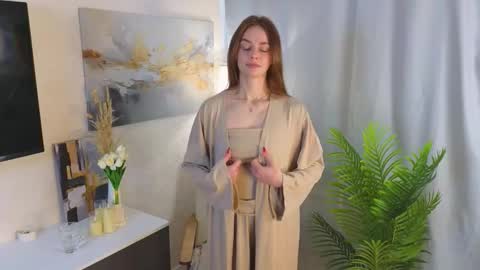 Snapshot of astridweickum chatting on September 18, 4:27 am Kate online show from September 18, 4:27 am