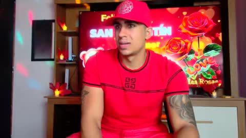 Snapshot of astromgrey chatting on February 14, 5:25 pm Astrom model independent online show from February 14, 5:25 pm