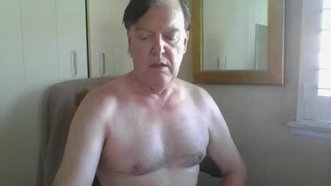 astute008 online show from January 8, 5:02 am