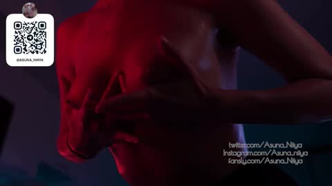 Asuna Niiya - online show from October 31, 7:25 pm