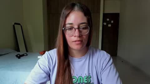 Snapshot of atenas__05 chatting on January 25, 6:57 pm atenas online show from January 25, 6:57 pm