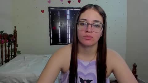 Snapshot of atenas__05 chatting on January 10, 7:00 pm atenas online show from January 10, 7:00 pm