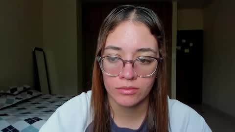 Snapshot of atenas__05 chatting on February 10, 6:56 pm atenas online show from February 10, 6:56 pm