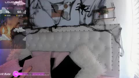 Snapshot of atenea_klett_ chatting on October 20, 2:11 pm ATENEA online show from October 20, 2:11 pm