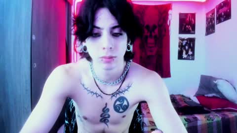 Snapshot of atheneoo_ chatting on December 24, 7:06 am athenauwu online show from December 24, 7:06 am