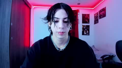 Snapshot of atheneoo_ chatting on January 5, 5:41 am athenauwu online show from January 5, 5:41 am