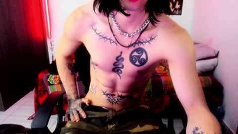 Snapshot of atheneoo_ chatting on December 7, 7:54 am athenauwu online show from December 7, 7:54 am