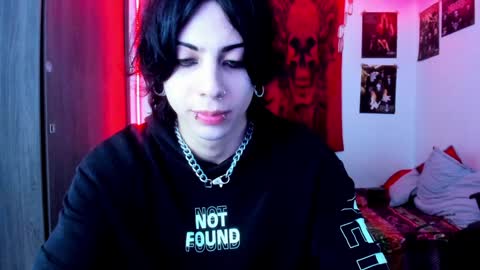Snapshot of atheneoo_ chatting on February 8, 3:52 am athenauwu online show from February 8, 3:52 am