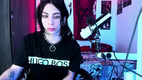 Snapshot of atheneoo_ chatting on October 2, 6:34 am athenauwu online show from October 2, 6:34 am
