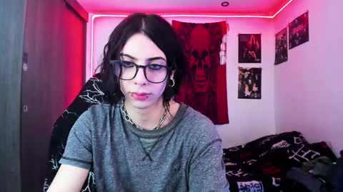 Snapshot of atheneoo_ chatting on September 13, 6:38 am athenauwu online show from September 13, 6:38 am