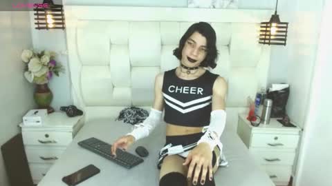 Snapshot of atley_dolly_ chatting on October 17, 9:30 pm ATLEY online show from October 17, 9:30 pm