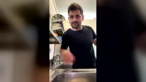 attila19894 online show from April 21, 8:32 am