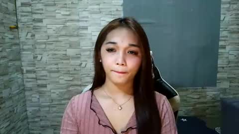 audre675219 online show from September 12, 5:37 pm