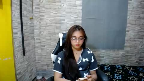 audre675219 online show from September 24, 4:14 pm