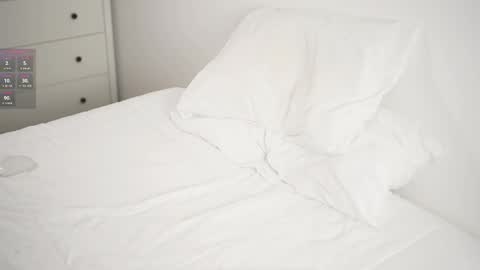 Audrey online show from December 15, 2:29 am