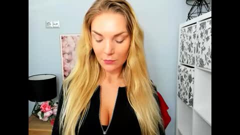 AulloraSensual online show from February 5, 6:24 am