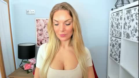 AulloraSensual online show from February 24, 8:27 am