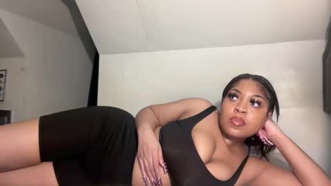 Snapshot of aunyxxx chatting on October 4, 6:44 am aunyxxx online show from October 4, 6:44 am