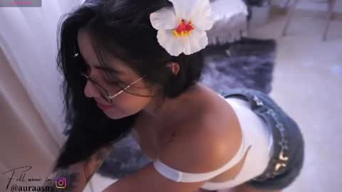        . online show from April 23, 9:38 pm