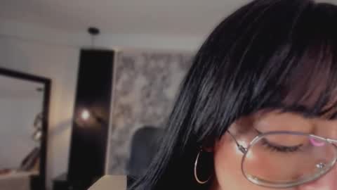 Aura online show from March 3, 12:56 pm