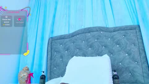 Aura online show from October 9, 7:41 pm