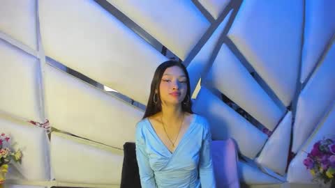 aurora online show from April 11, 2:54 pm