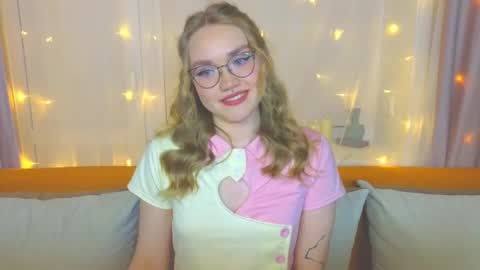 Kate online show from March 8, 7:53 pm