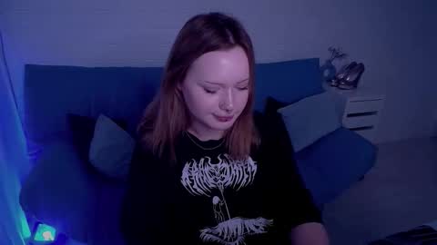 Aurora online show from October 9, 5:51 pm