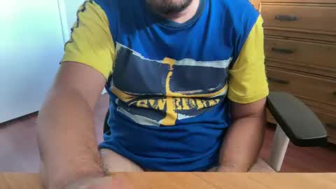 Snapshot of aussielatino82 chatting on February 11, 7:02 am Rich online show from February 11, 7:02 am