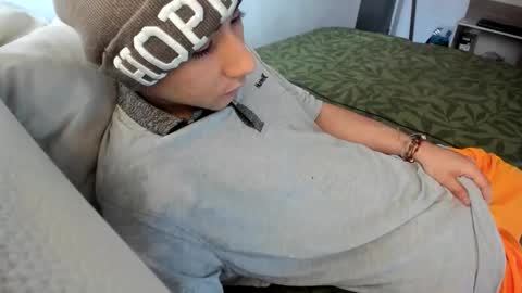 austin1119a online show from November 21, 4:49 pm