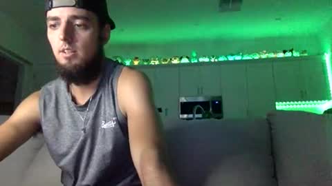 Snapshot of austincutieyes chatting on October 4, 1:14 am AudiEna online show from October 4, 1:14 am