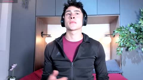 Austin  online show from February 4, 8:02 pm