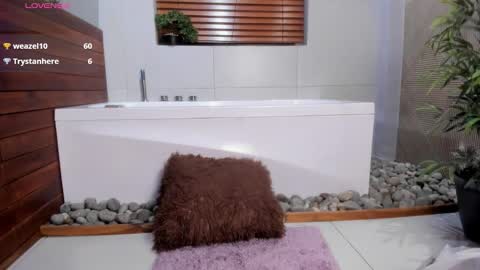 Austin  online show from October 5, 9:44 pm