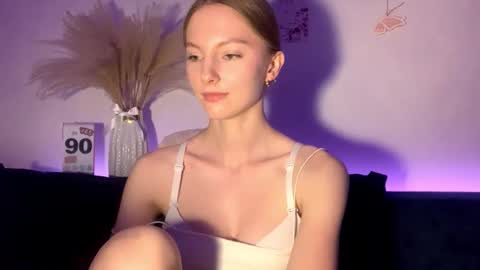 Annie online show from September 21, 5:39 pm