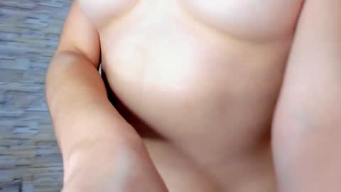 Snapshot of ava_broown chatting on January 27, 4:41 am              online show from January 27, 4:41 am