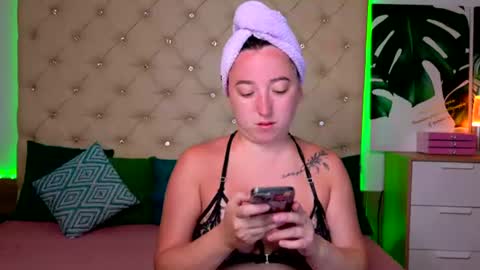 Ava online show from July 1, 4:54 am